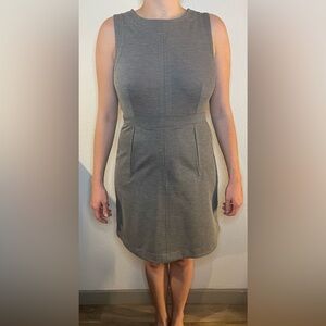 Banana Republic Sleeveless Sheath Dress in Gray